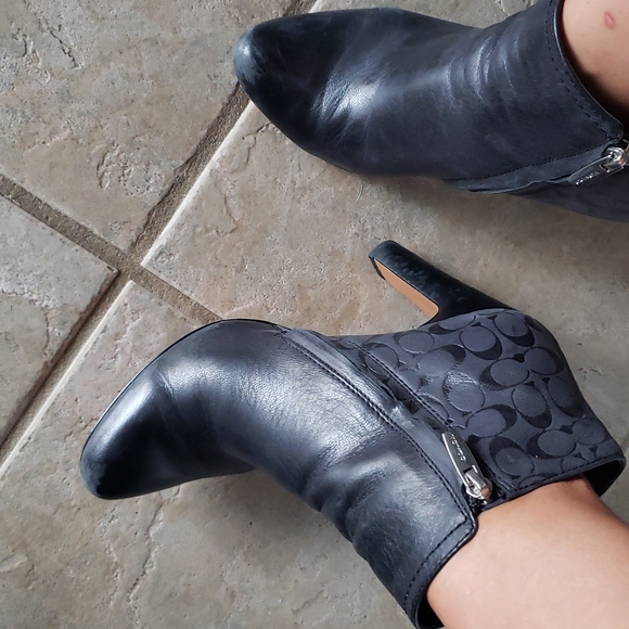 Coach Hanni soft leather booties size 7.5 - Picture 14 of 14